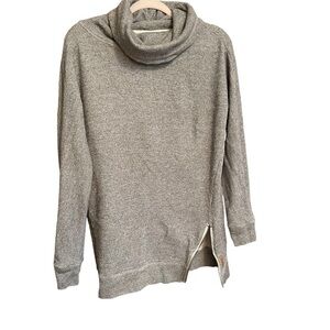 Roots Canada Cowl Neck-Grey Heathered Pullover Long Sleeve Top - Size Small